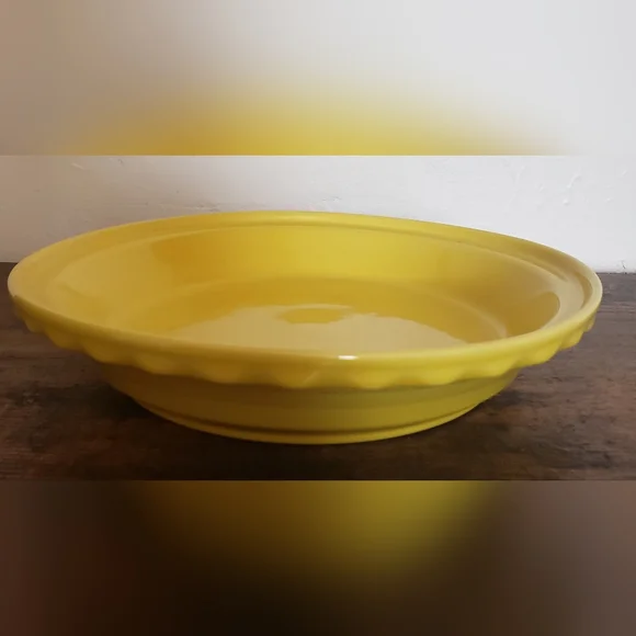 Fiesta Kitchen Fiesta Bright Yellow Pie Plate Poshmark